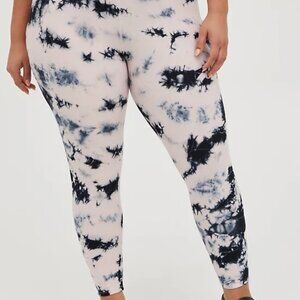 1185 NWT TORRID PLUS SIZE BREAST CANCER AWARENESS LEGGING - FLEECE LINED PINK